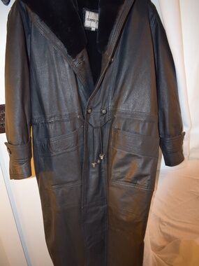 Real Leather Coat/Trench